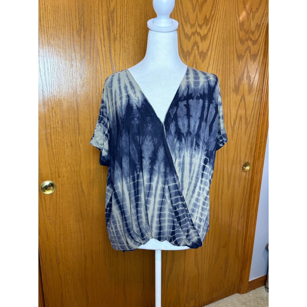 The Nu Vintage Tie Dye Faux Wrap Top V-Neck Short Sleeve Rayon Blouse Small